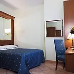 Hotel Cris Mestre