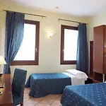 Cris Hotel Mestre