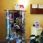 Cris Hotel