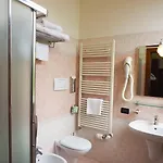Hotel Cris 3*