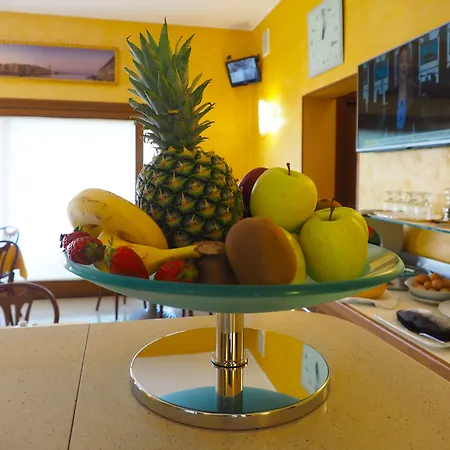 Cris Hotel Mestre