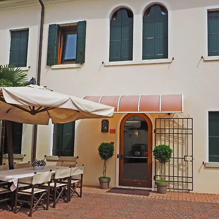 Hotel Cris 3*